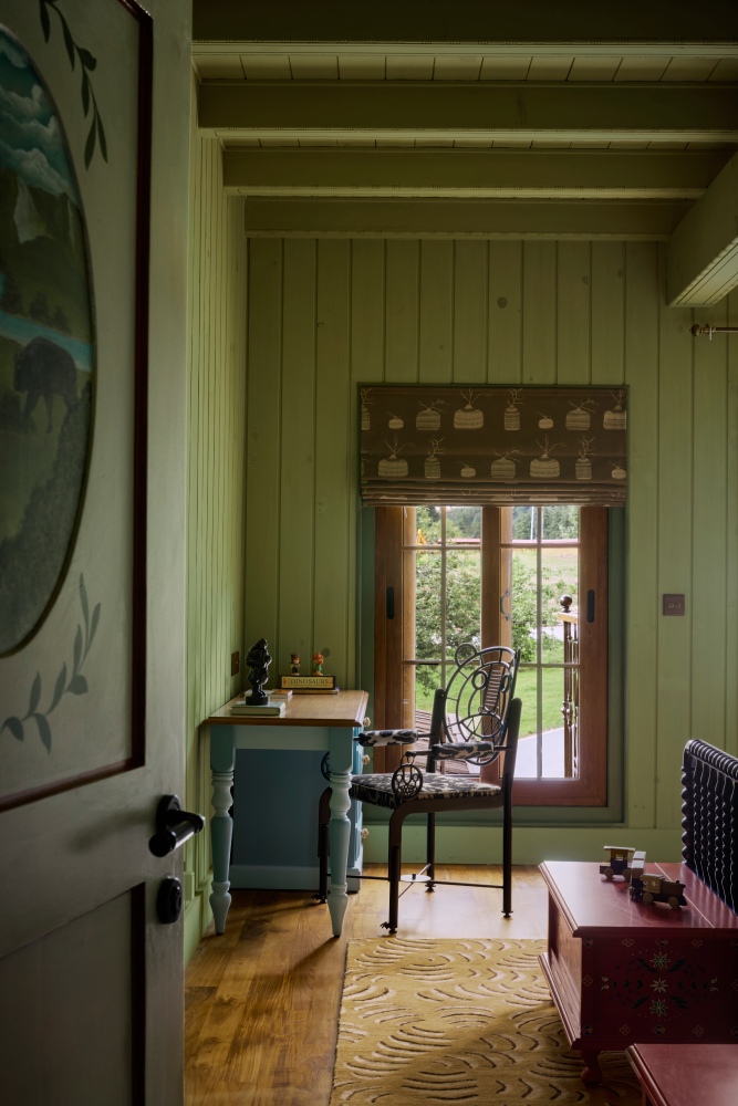 bhutan-log-cabin